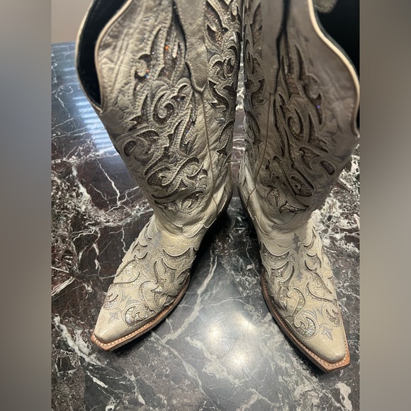 JB Dillion White with Sparkle Inlay Snip Toe Boot. - Picture 3 of 9